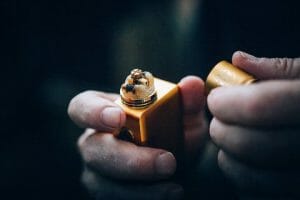 Keeping your vape tank and coil clean
